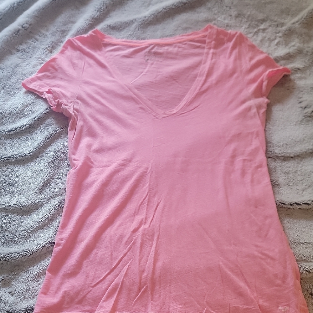 American Eagle Outfitters Light Pink V-Neck Tee